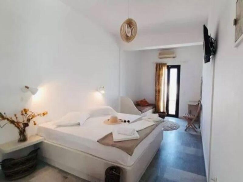 Fikas Hotel Naxos City Exterior foto